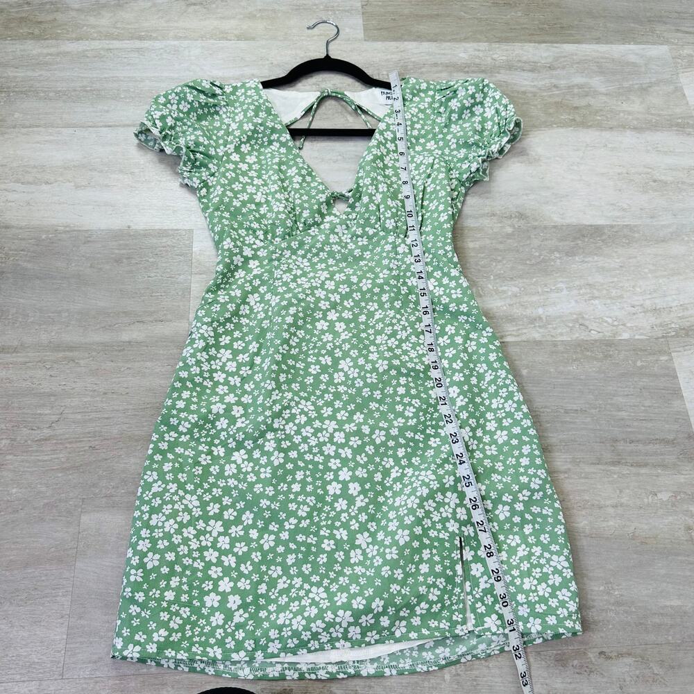 Princess Polly Kacey Mini dress in green floral - Picture 12 of 12